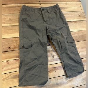 Dockers Woman's Capris Size Petite Medium